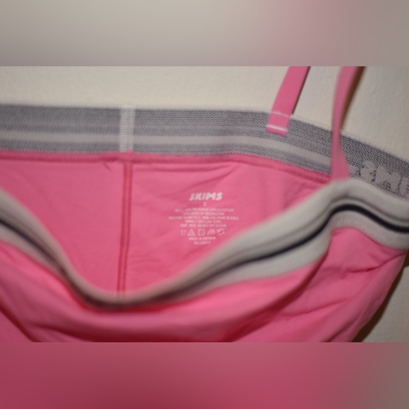 Skims Bodysuit - Skims Logo in Sugarpink (NWOT) - Picture 5 of 7